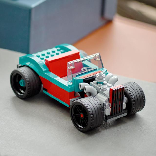 LEGO Creator, Masina de curse pe sosea, numar piese 258, varsta 7+