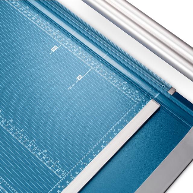 Trimmer Dahle 558, A0, lungime taiere 1300 mm, capacitate 7 coli, albastru