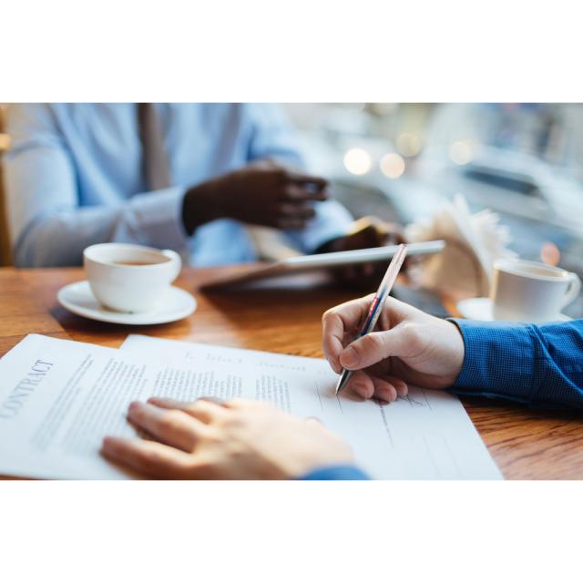 Roller cu gel Edding 2185, varf 0.7 mm, alb, scriere fina