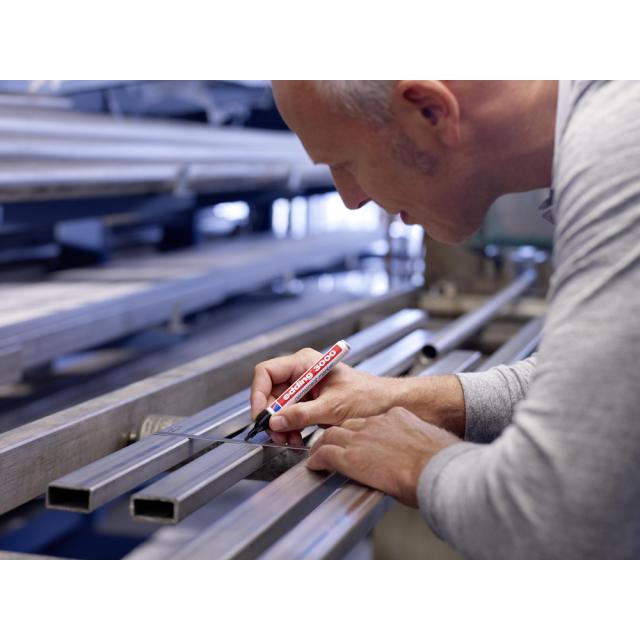 Marker permanent Edding 3000, varf 1.5-3 mm, albastru