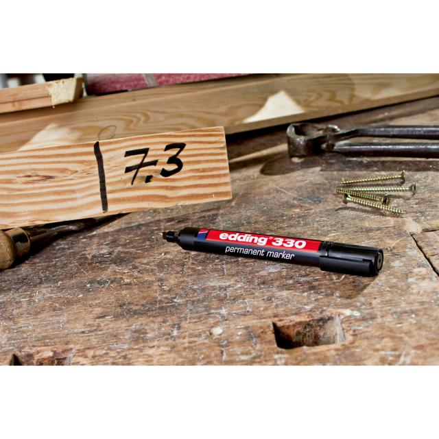 Marker permanent Edding 330, corp plastic, varf retezat, 1-5 mm, albastru