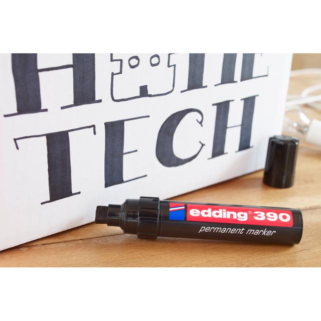 Marker permanent Edding 390, corp plastic, varf retezat 4-12 mm, negru