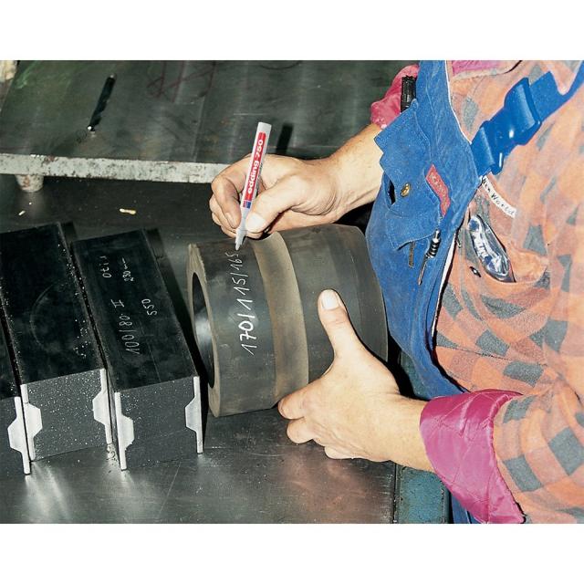 Marker cu vopsea Edding 750, corp metalic, varf 2-4 mm, portocaliu