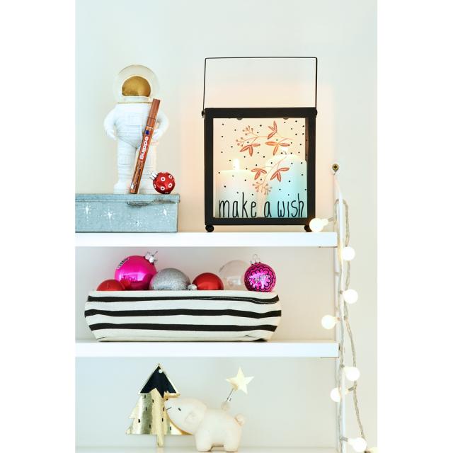 Marker cu vopsea Edding 751, varf rotund 1-2 mm, albastru metalic, rezistent la apa