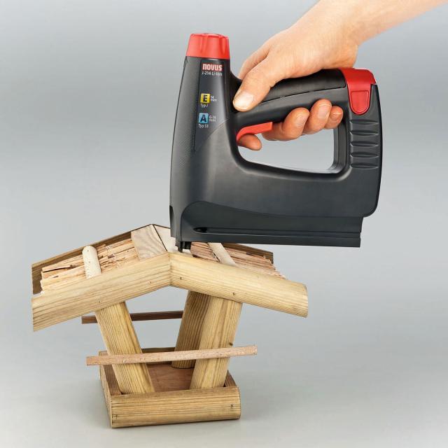 Tacker electric portabil fara fir Novus J-214