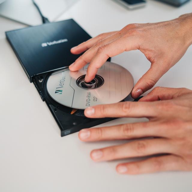 Unitate optica externa DVD-RW, Verbatim, Slimline, USB 3.2, negru
