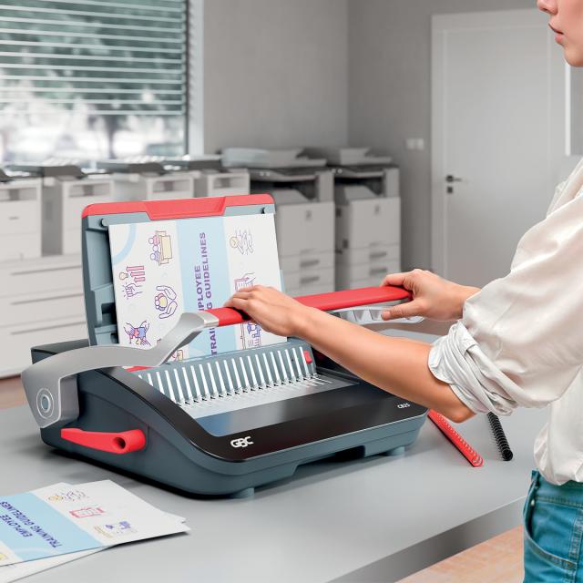 Masina de indosariat GBC CombBind CB25, manuala, cu spire de plastic, A4, 25/390 coli, negru-argintiu