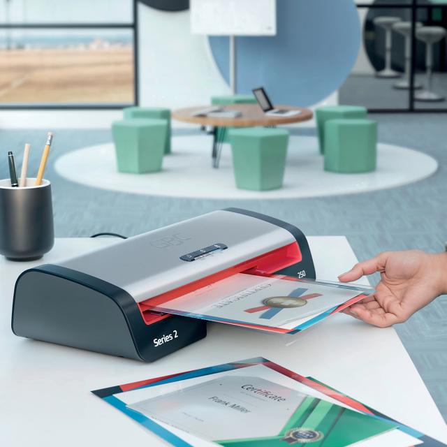 Laminator GBC 250 Office, A4, kit folii laminare inclus, negru-argintiu