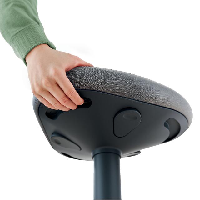 Scaun ergonomic Leitz Ergo, pozitie sezut/ in picioare, inaltime reglabila, gri-carbune