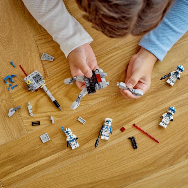 LEGO Star Wars, Pachet de lupta Clone Troopers, divizia 501, numar piese 119, varsta 6+