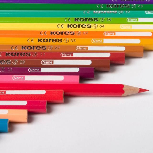 Creioane triunghiulare Kores, cu ascutitoare, 12 culori/set
